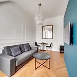 Bluestay 101 - Superb Apartment