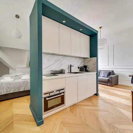 Bluestay 101 - Superb Apartment